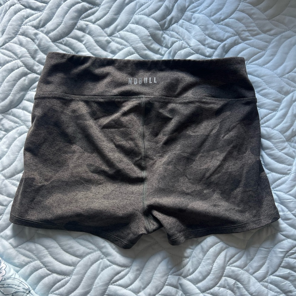 NOBULL Mid-Rise 2.5 in Short